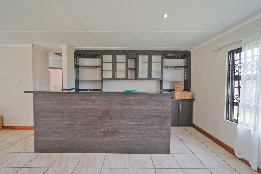 4 Bedroom Property for Sale in Kaysers Beach Eastern Cape